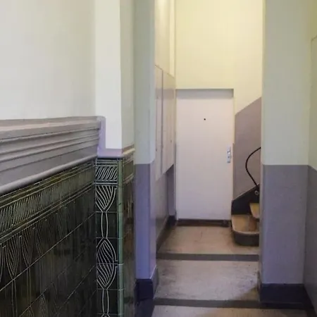 Apartment Hochwertige 4-zimmer-wohnung In Koln-sulz Cologne
