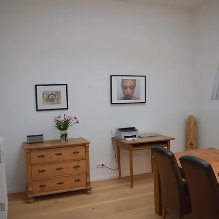 Hochwertige 4-zimmer-wohnung In Koln-sulz Köln